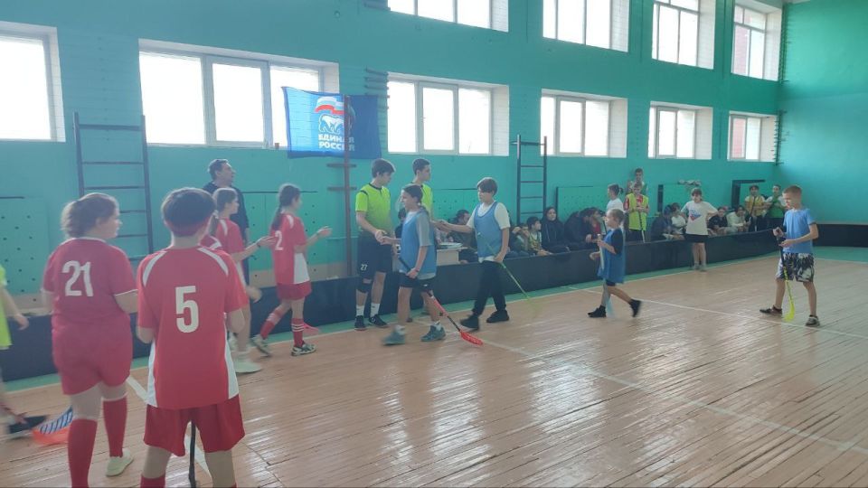 Валентин Левченко: В рамках партийного проекта «Здоровое будущее» Всероссийской политической партии «Единая Россия» 22-23 ноября в Киевском районе, на базе гимназии информационных технологий №61 г.Донецка, прошли игры...