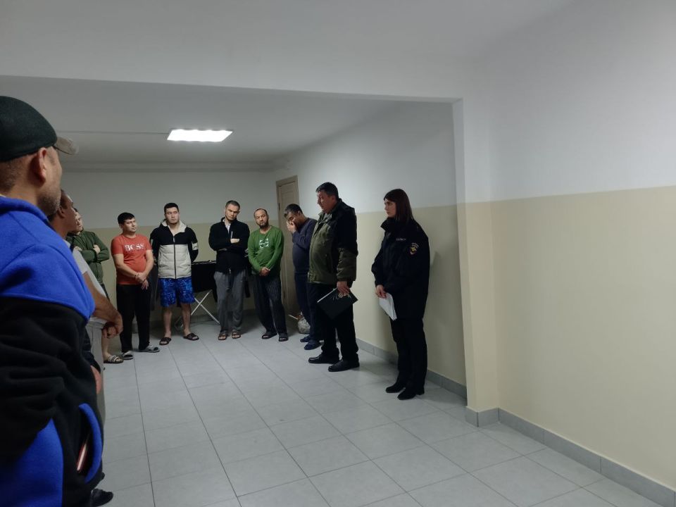 Российская Федерация является государством, которое привлекает большое количество иностранных граждан, приезжающих сюда с различными целями: учеба, работа, бизнес, семейные обстоятельства и др. Правовые нормы, регулирующие...