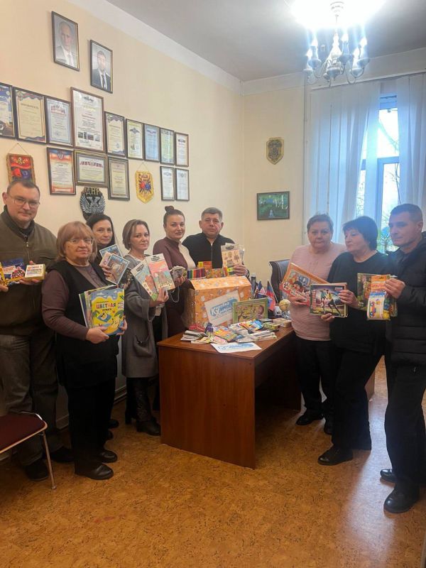 В Центрально-Городском районе Горловки продолжается благотворительная акция Единой России «Коробка храбрости»