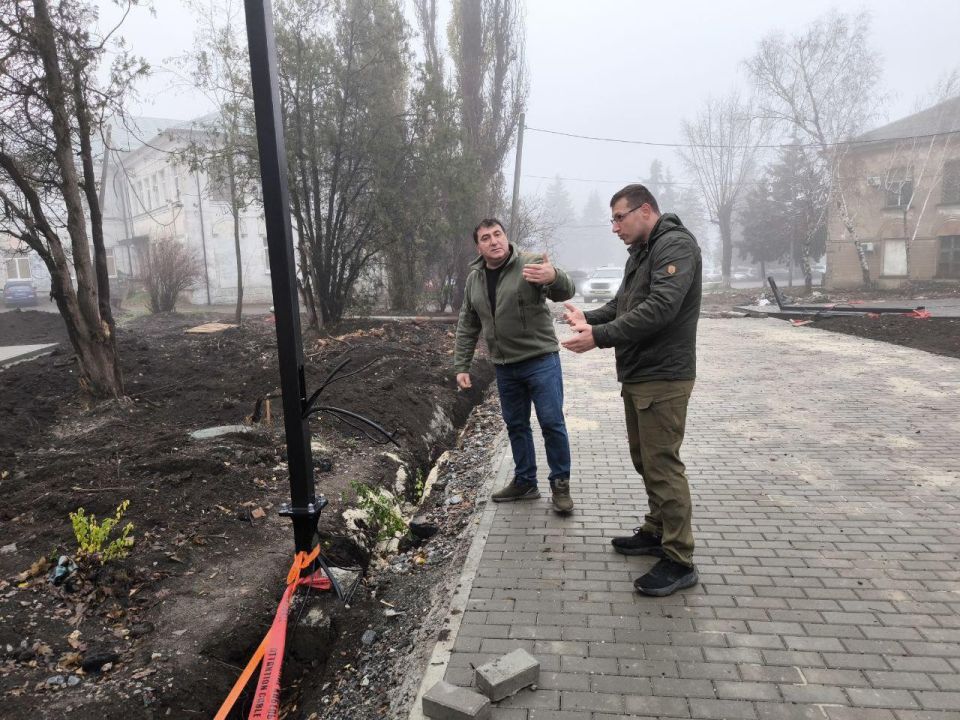 Якутия ведет подключение уличного освещения в парке Докучаевска