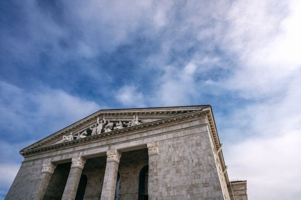 Денис Григорюк: Обновленный мариупольский драматический театр