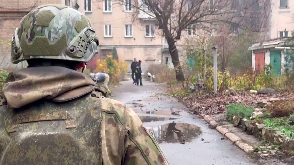 Жители Красноармейска рассказали, как на них охотились боевики