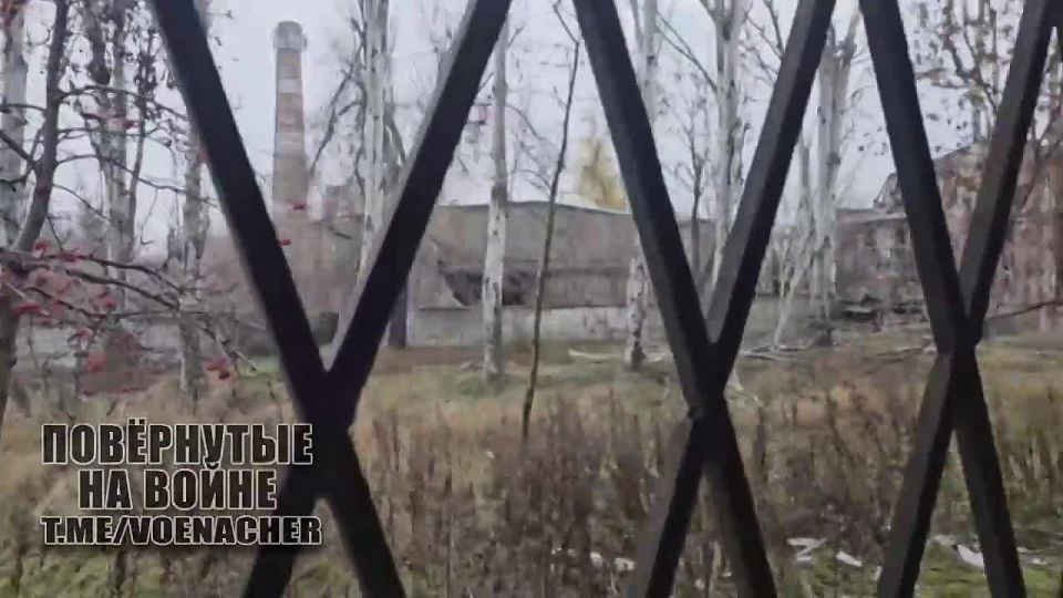 Осмотр администрации Покровска, кругом жмуры ВСУ