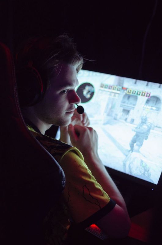  :                CS2