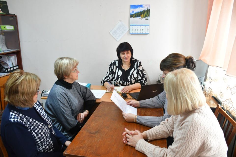 Управляющий делами администрации городского округа Дебальцево, Рудакова Инна Алексеевна, провела встречу с трудовым коллективом территориального методического центра города Дебальцево