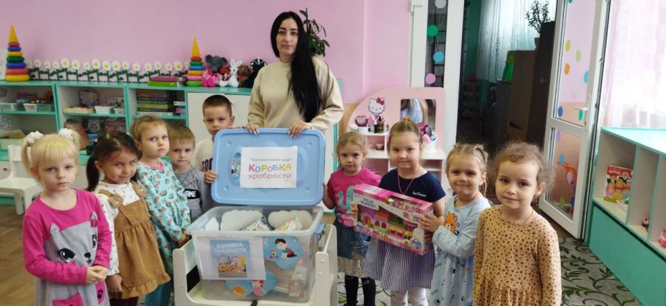 Кировчане продолжают участвовать в Акции «Коробка храбрости»