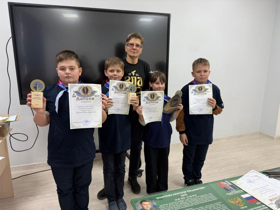 Александр Пеняев: Южноуральские оружейники провели мастер-класс для ясиноватских детей