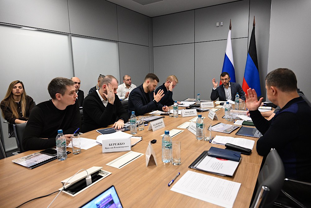 Глава ДНР коротко о важном: На очередном заседании Инвестиционного комитета поддержали проекты жилищного строительства в Донецке и Мариуполе