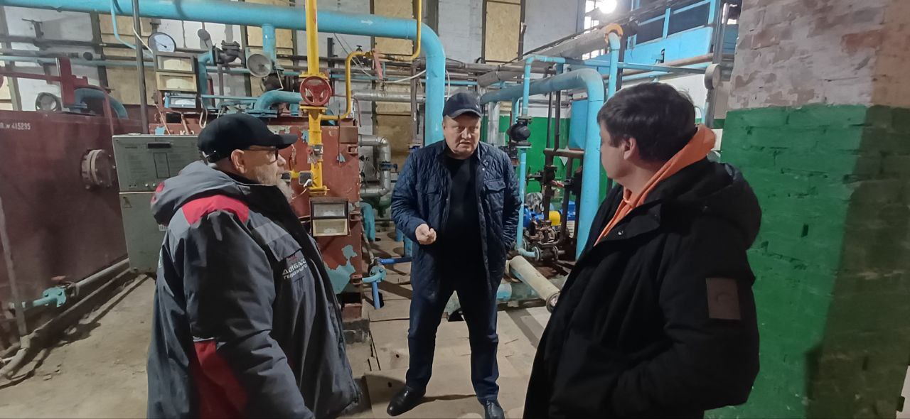 Валентин Левченко: В рамках проекта «УПРАВДОМ», реализуемого партией «Единая Россия», проинспектировал котельную КПД-2 и два дома №15 и №17 по улице Новороссийской, которые получают теплоноситель от этой котельной