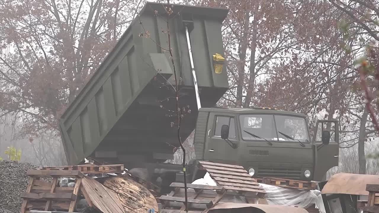 Денис Пушилин: В Торезе завершаем благоустройство двух парков — Центрального и парка «Юбилейный»