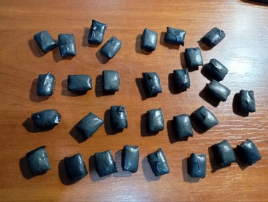 В Макеевке полицейские пресекли попытку незаконного сбыта наркотиков