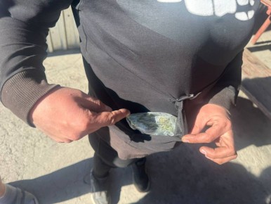 В Шахтёрске полицейские выявили факт незаконного хранения наркотиков