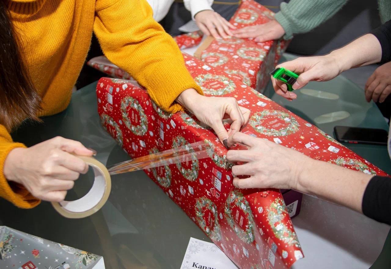 Городские учреждения и организации Салехарда продолжают сбор гуманитарной помощи в Волноваху