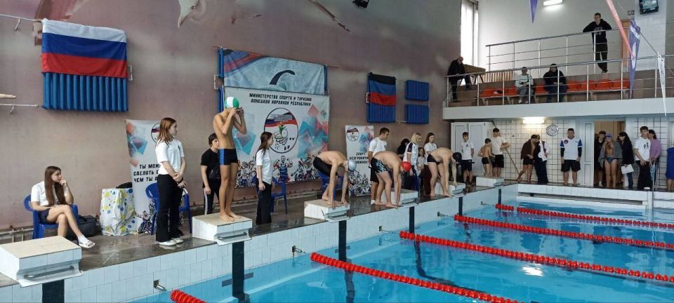 Донецк принял чемпионат ДНР по плаванию среди параспортсменов