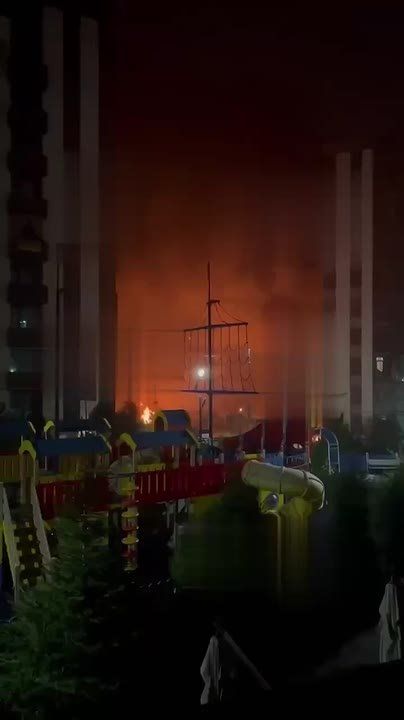 Киев ранним утром и сейчас