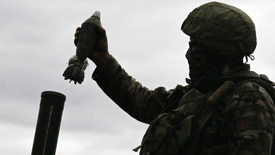 Группировка "Восток" развивает наступление на трёх направлениях в Донбассе