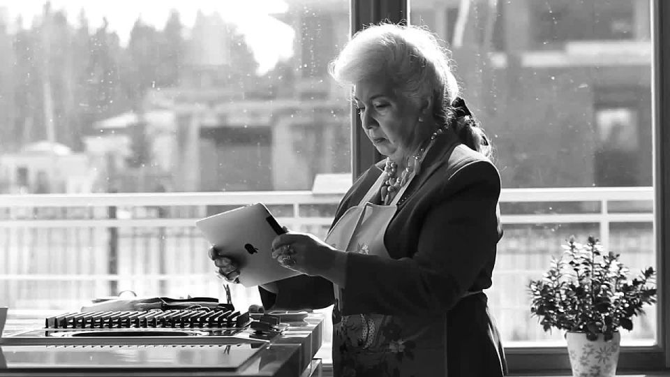 Андрей Чертков: Кто всегда искренне радуется нашим успехам, даже самым маленьким? Кто готов простить нам любые ошибки и всегда найдет слова поддержки? Кто своей безусловной любовью делает нас сильнее и смелее?