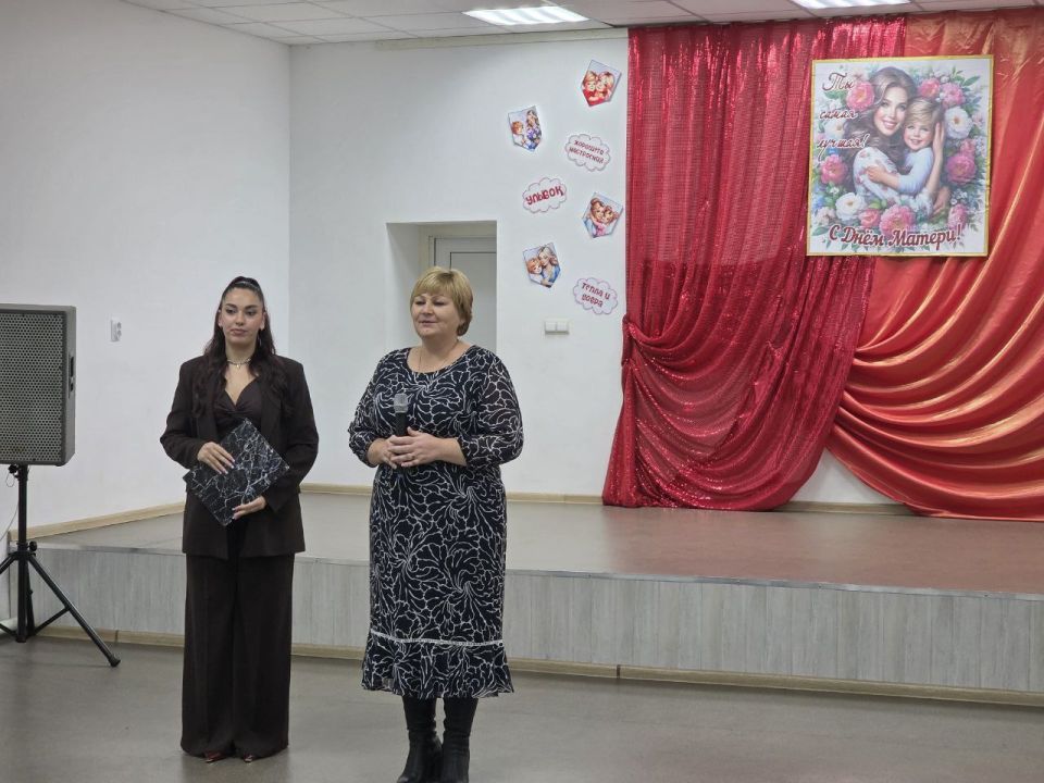 Каждый год 30 ноября в России отмечается День матери — светлый и трогательный праздник, посвящённый самым близким и дорогим людям