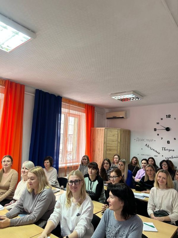 26 ноября на базе благотворительного фонда «Витязь» прошла актуальная и плодотворная тематическая консультация, собравшая под одной крышей педагогов-психологов образовательных учреждений