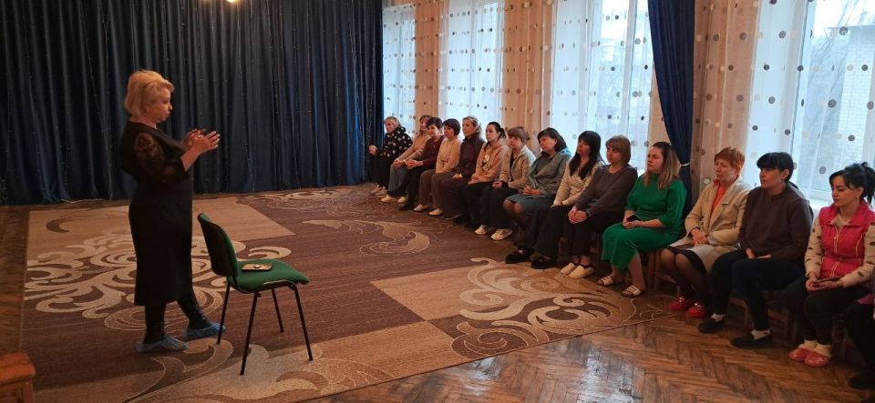 Сегодня, 01 декабря, первый заместитель руководителя Управы Центрально-Городского внутригородского района Инна Кисенко провела встречу с трудовым коллективом ГКДОУ«Детский-сад№ 2 комбинированного вида городского округа...