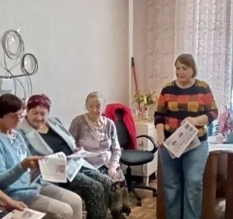 ВСТРЕЧИ С ЖИТЕЛЯМИ. 01 декабря 2025 года депутаты Ясиноватского муниципального совета Донецкой Народной Республики от фракции «Единая Россия» Наталья Филиппова и Ирина Евсюкова провели встречу с жителями