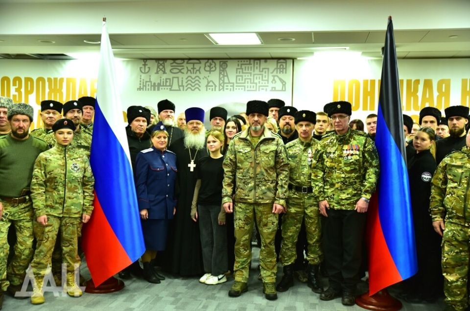 Атаман Кузнецов обсудил с казаками ДНР создание окружного казачьего общества