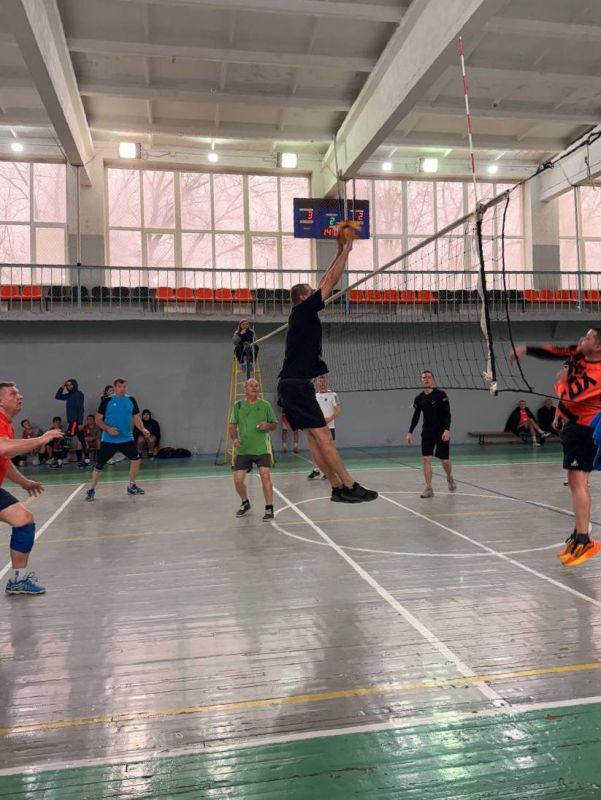 День игры и уважения к традициям: волейбольный турнир в «Трубнике»