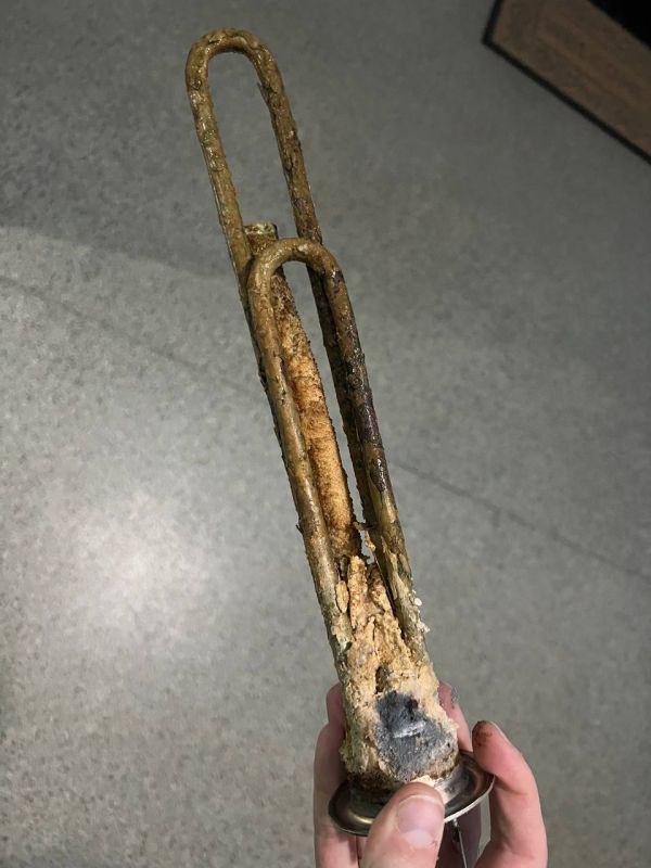 Вода в Донецке уничтожает бытовые электроприборы