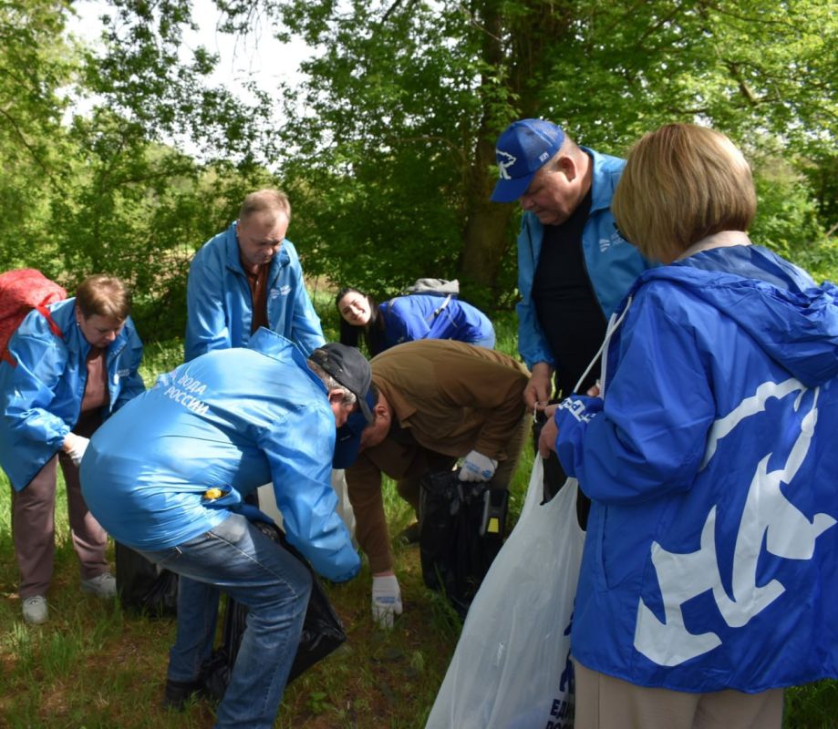 В Амвросиевском муниципальном округе активно реализуется региональный партийный проект «Чистая страна», входящий в национальный проект «Экология»