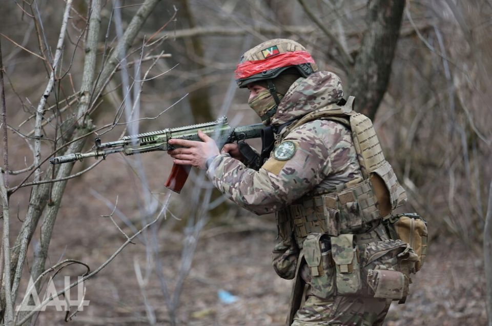 Войска РФ ежедневно освобождают свыше 100 зданий в Северске