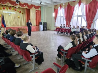 Сотрудники полиции провели профилактическую лекцию