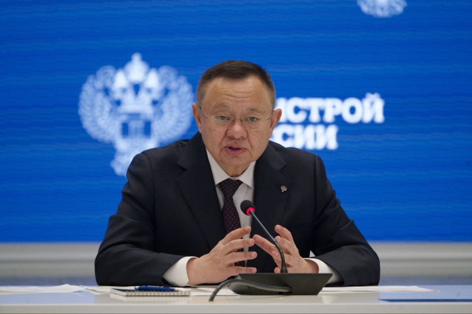 Константин Кузьмин: Продолжаю обучение по Президентской кадровой программе «Время Героев» - очередная стажировка для 14 человек стартовала в Минстрое России