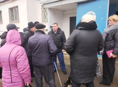 По поручению Главы ДНР Дениса Пушилина проводятся встречи с населением для выявления проблемных вопросов на подведомственной территории