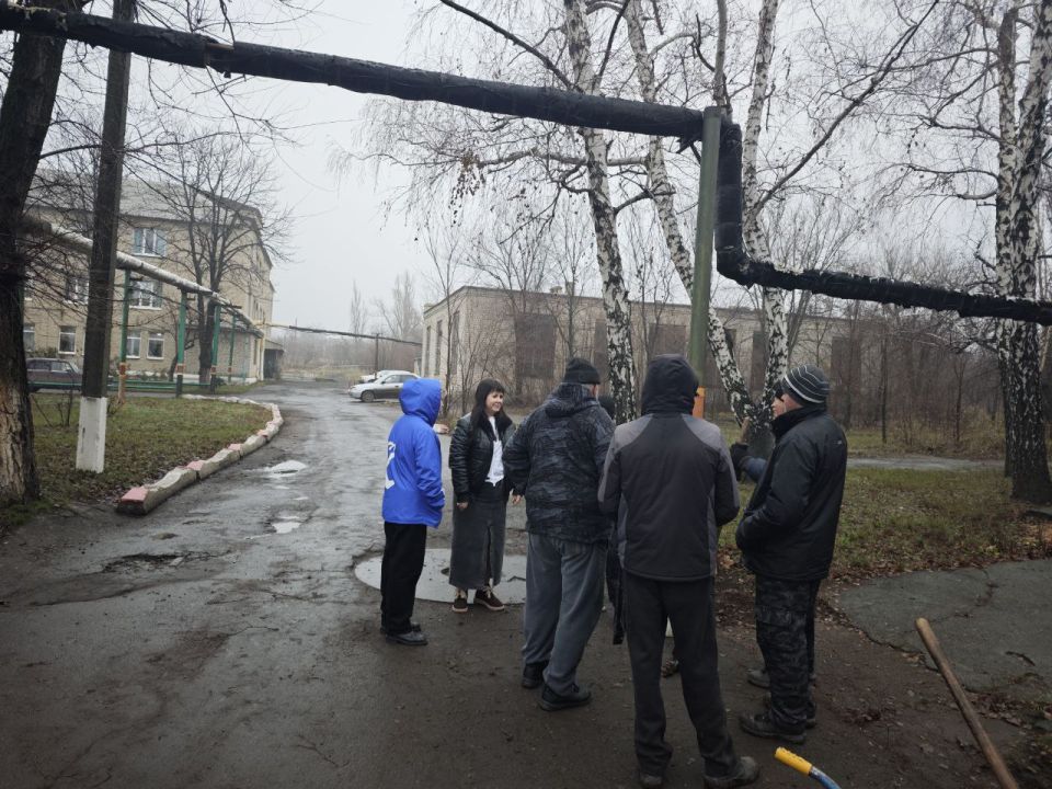 Дебальцево состоялась встреча заместителя председателя Дебальцевского городского совета Анастасии Костиной с жителями города, посвященная самым насущным проблемам