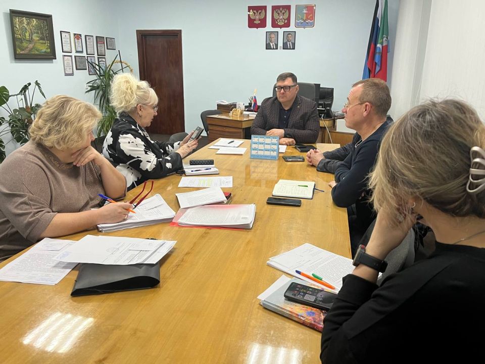 ������� �������: �������, 3 �������, ������ ����������� ��������� �� ������� �������� � �������� ������������ ����� � ������������� ����������� ������������� ������������� ������