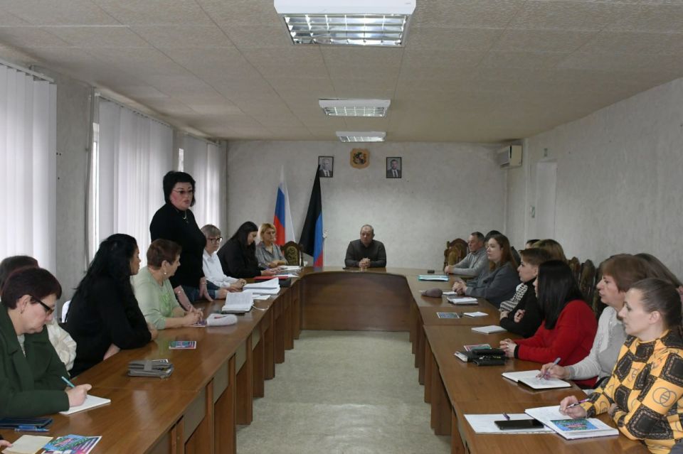 В Кировском обсудили актуальные вопросы жилищно-коммунальной сферы