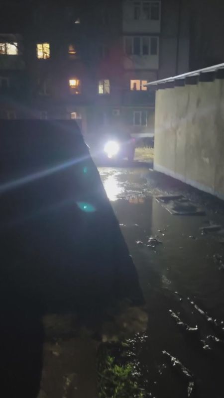 «Скоро рыба на нерест пойдет»: жители Макеевки не могут добиться от коммунальщиков ликвидации аварии