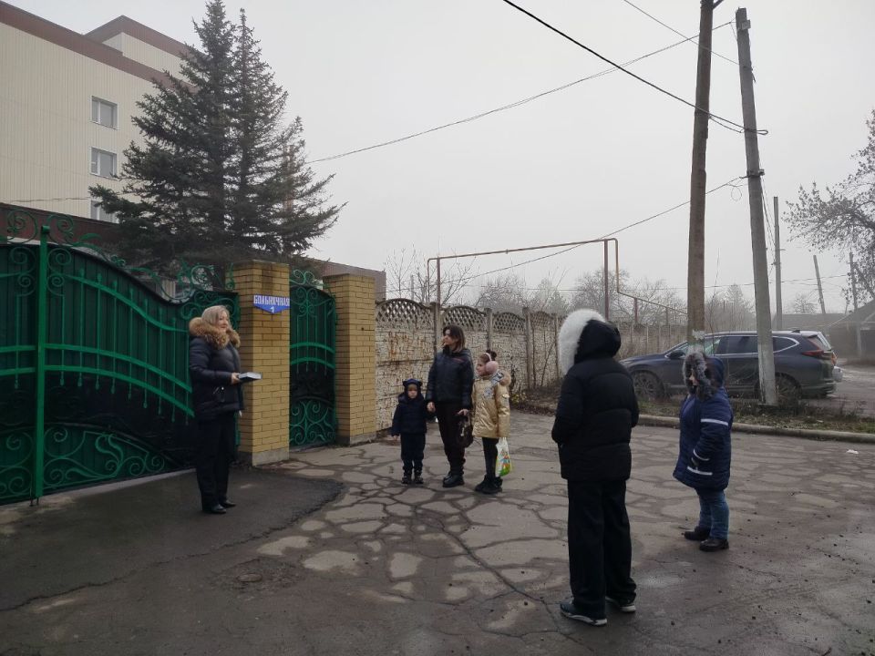 По поручению Главы ДНР Дениса Пушилина проводятся встречи с населением для выявления проблемных вопросов на подведомственной территории