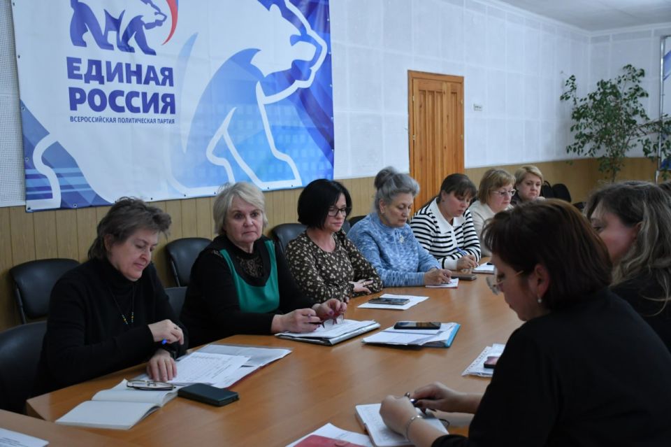 Сергей Желновач: Сегодня, 4 декабря 2025 года, провел рабочее совещание с руководителями дошкольных учреждений при участии заместителя главы администрации Оксаны Козловой