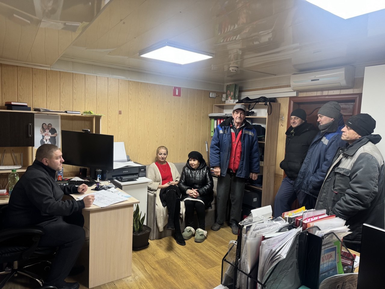 Депутат Тельмановского муниципального совета Максим Скрипка провёл встречу с коллективом ООО "Энергосервис"