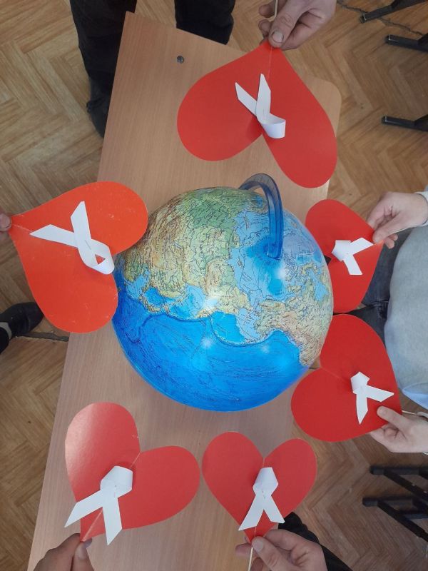 в ГБОУ "Луганская школа N12 г.о Дебальцево" прошли мероприятия приуроченный к Дню инвалида