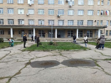 , 4  2025 ,     ,    ,           