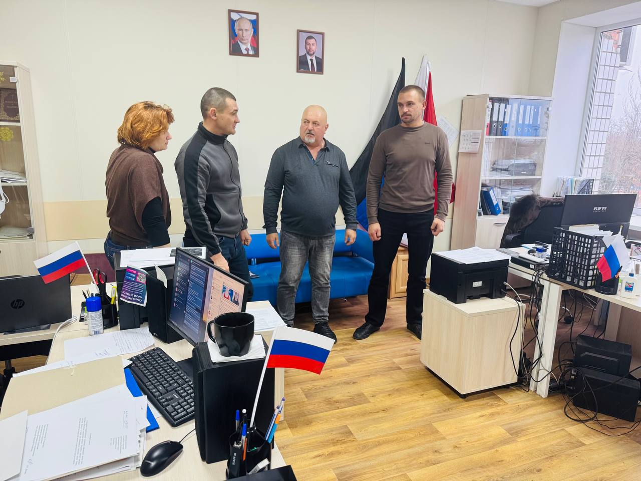 Провел встречу с коллективом Департамента по развитию территорий администрации Волновахского муниципального округа