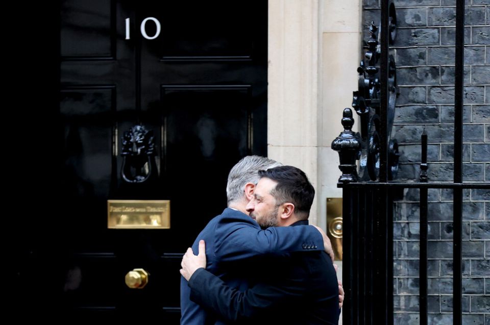 Эксперт: США раздражены из-за подчинения Зеленского Лондону