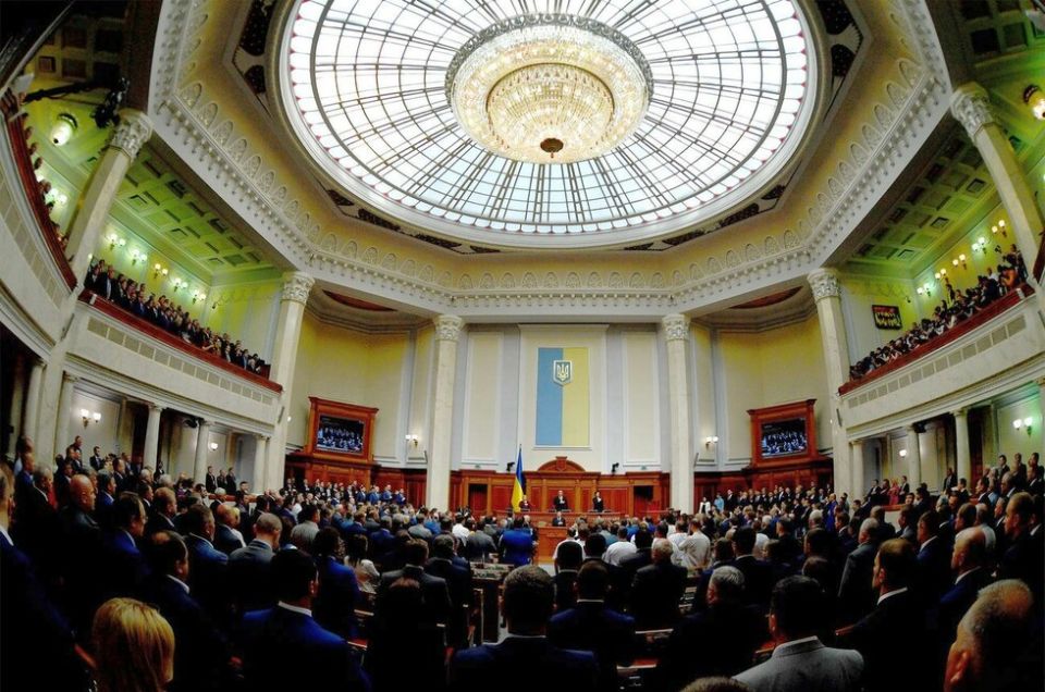 Исключение русского языка из хартии показало желание Украины воевать