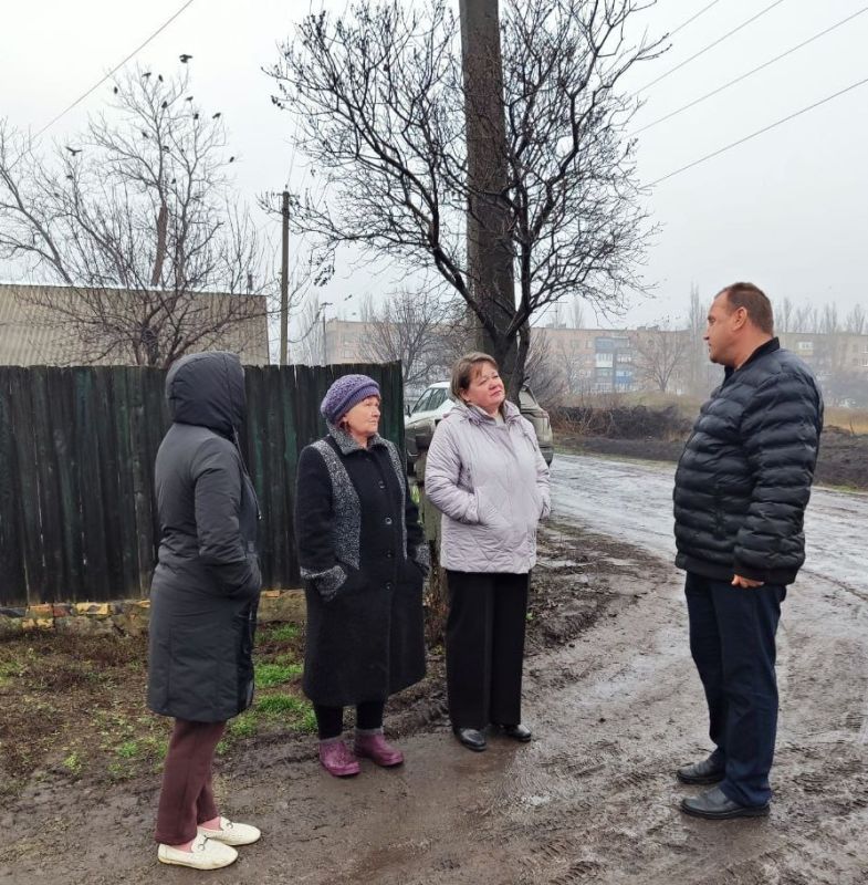 Встреча с населением. В рамках протокольного поручения Главы ДНР Пушилина Дениса Владимировича, направленного на поддержание открытого диалога с жителями и трудовыми коллективами Республики, Председатель Торезского...