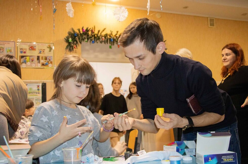 В День волонтера молодежь ДНР устроила масштабный марафон помощи