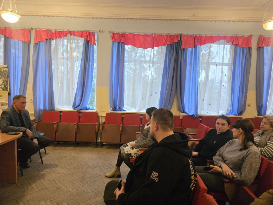 Александр Качанов: Провел встречу с представителями сферы культуры, на которой мы обсудили насущные вопросы