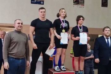 В Донецке прошел Кубок ДНР по тяжелой атлетике среди юношей и девушек