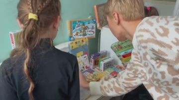 Жители Мангушского округа поддержали акцию «Коробка храбрости»